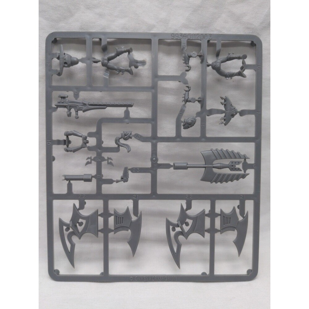 1998 Warhammer 40K Dark Eldar Raider Sprue